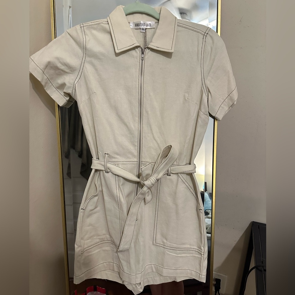 Adorable Amazing Lace Zip Up Romper!